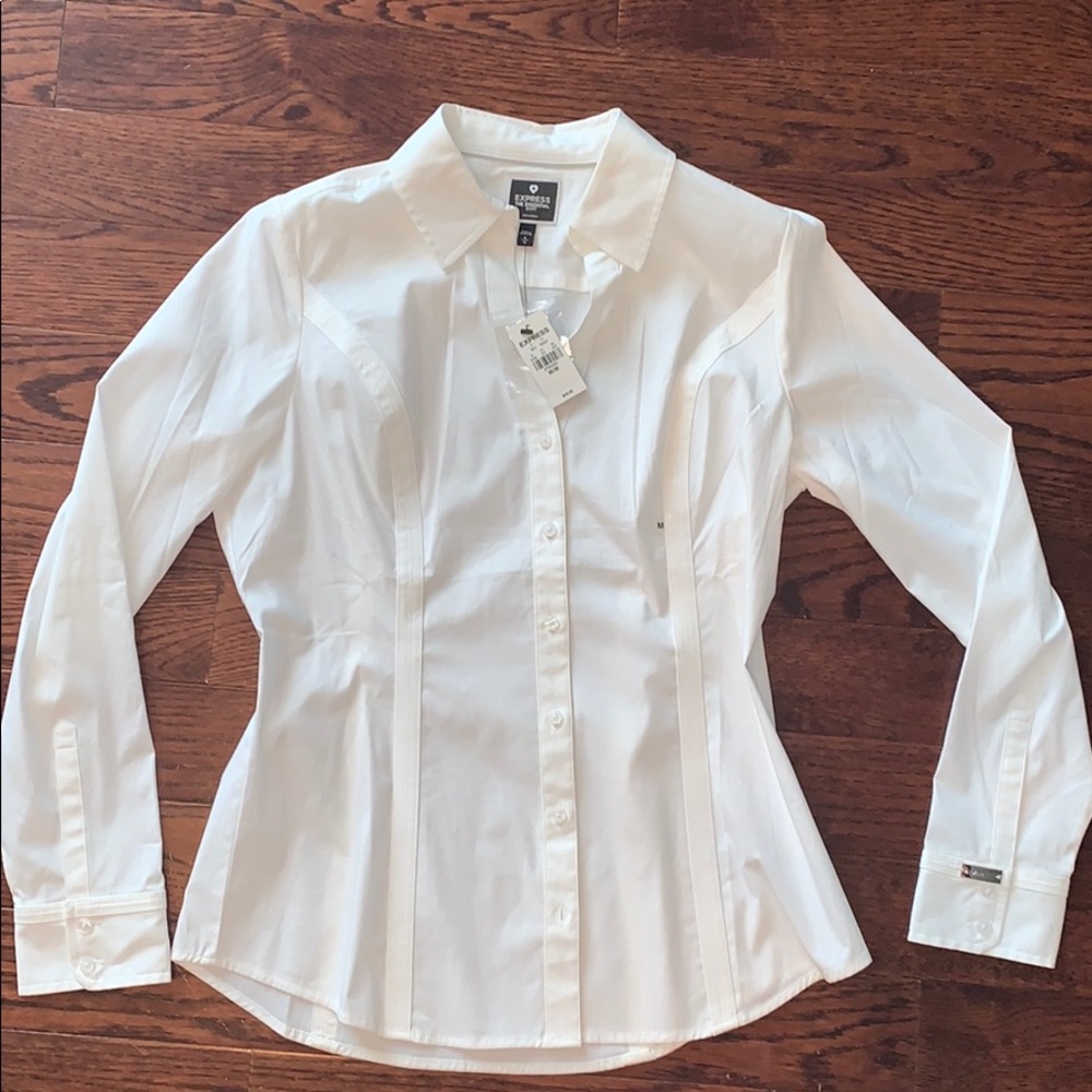 Brand new Women’s Express essential shirt sz Med